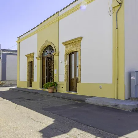 La Casina Di Pippi Vicino Marina Di Ugento Σπίτι διακοπών Alliste